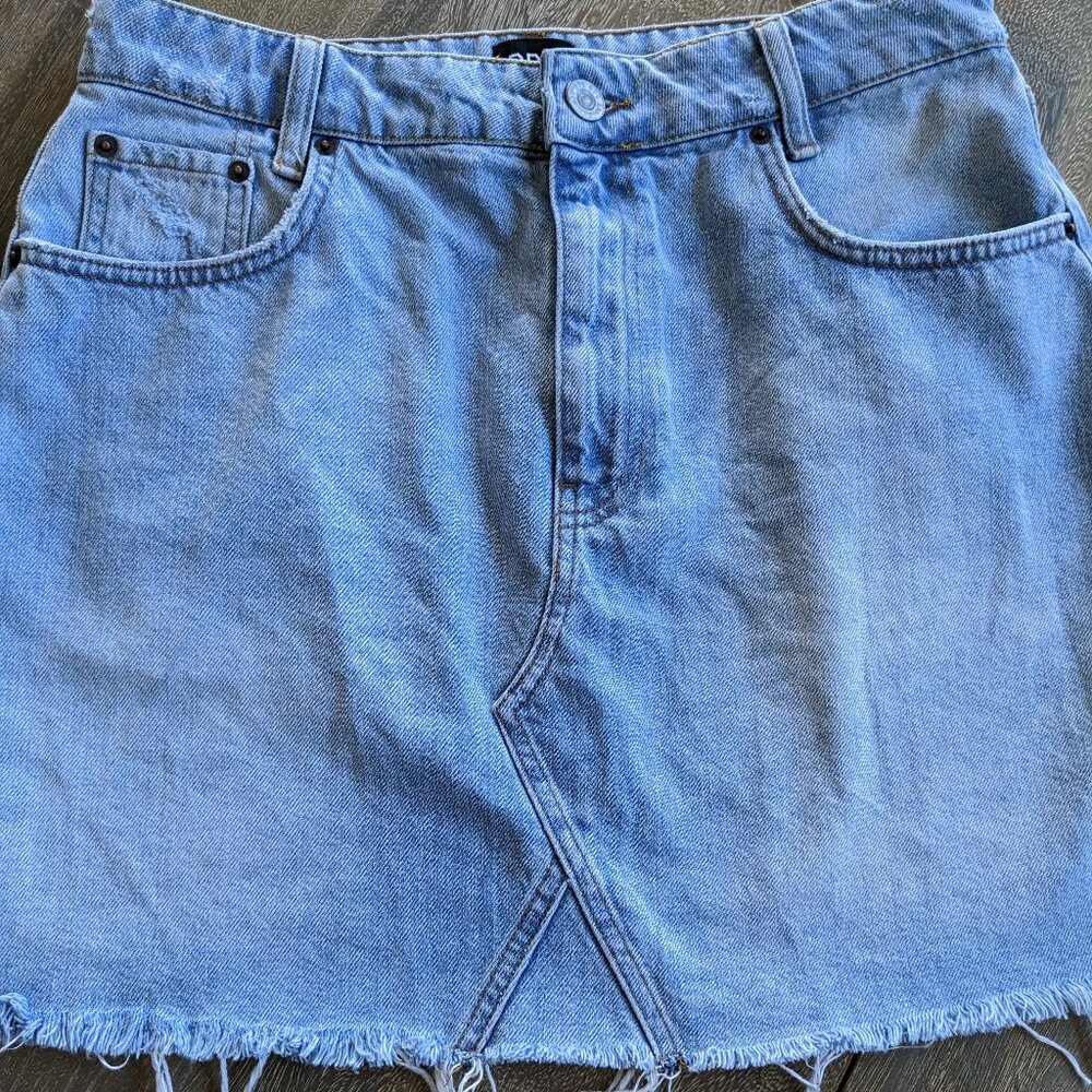 BDG Urban Outfitters Light Wash 16" Denim Jean Skirt 5 Pockets, Size L W30